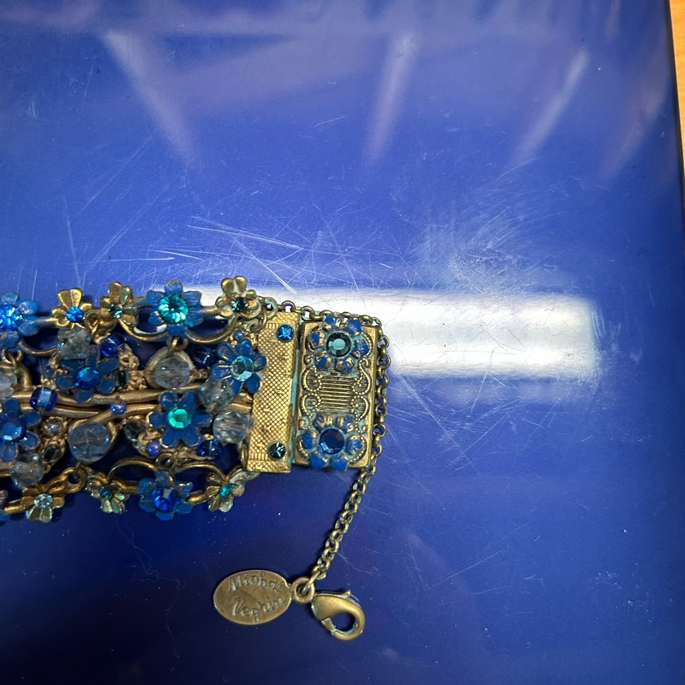 Michal Negrin Blue and Gold Floral Bracelet - Picture 8 of 13